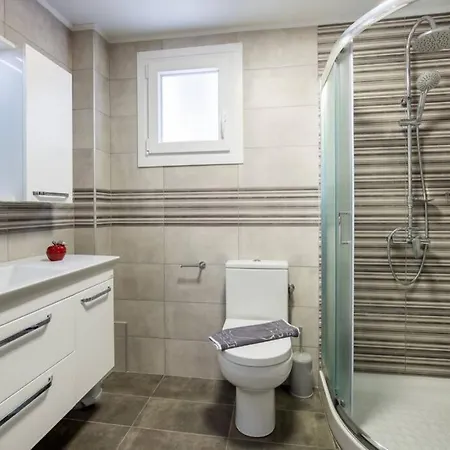 Isalos Apartmán *
